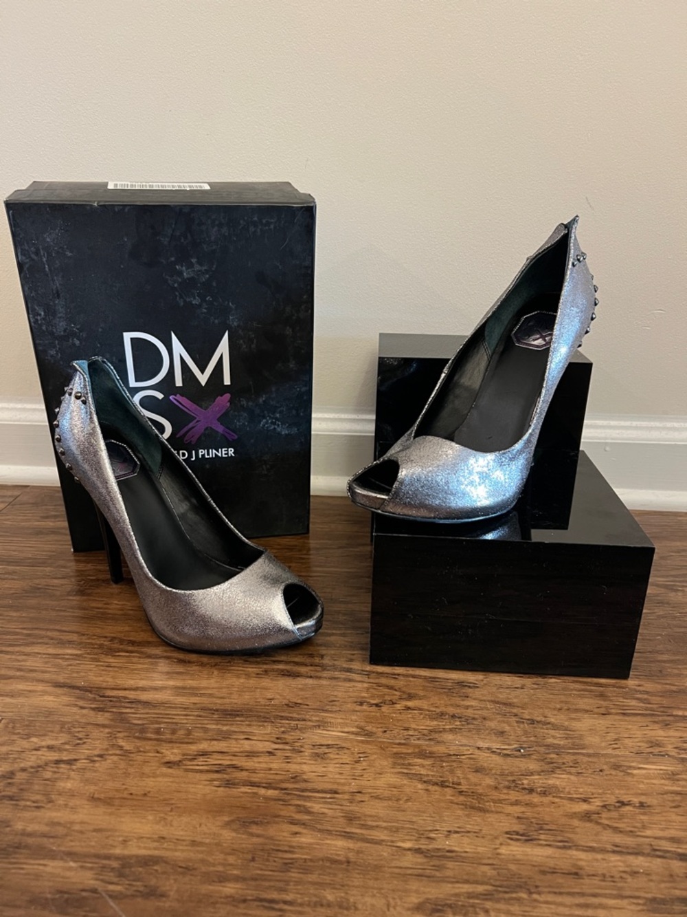Donald J. Pliner Silver Distress Metallic Peep-Toe High Heels